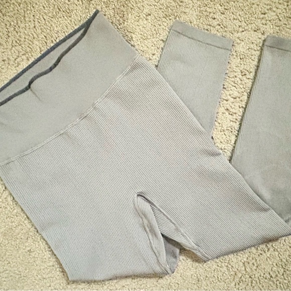 Calvin Klein Ribbed Leggings - Picture 4 of 10